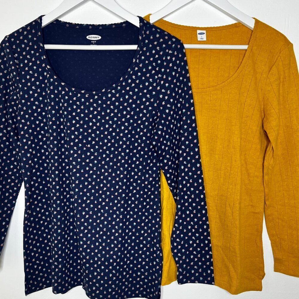 Lot of 2 Old Navy Womens Long Sleeve Top Large Scoop Neck Pullover Shirt‎ Floral